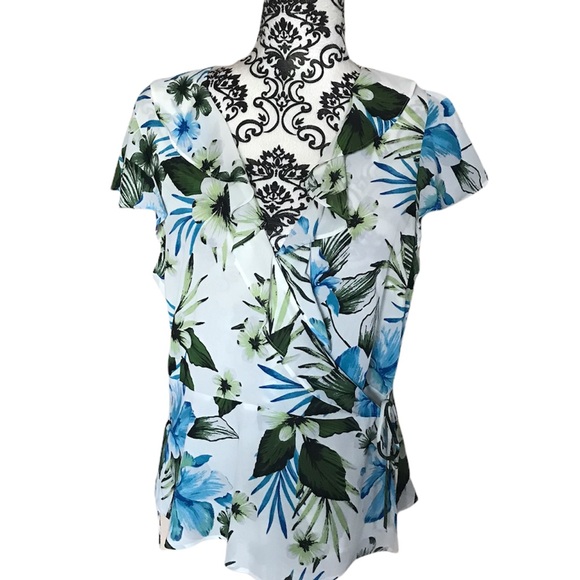 BANANA REPUBLIC FLORAL WRAP TOP - Picture 3 of 6